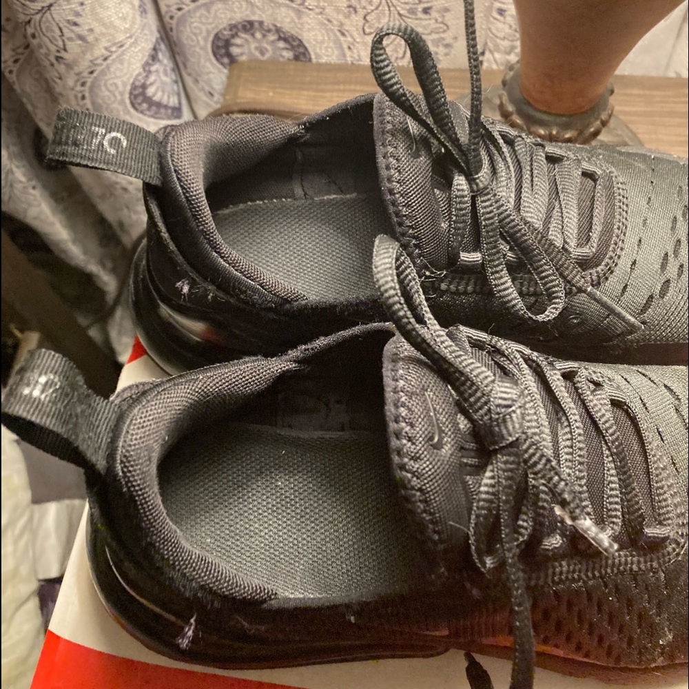 Nike air 270 running shoes